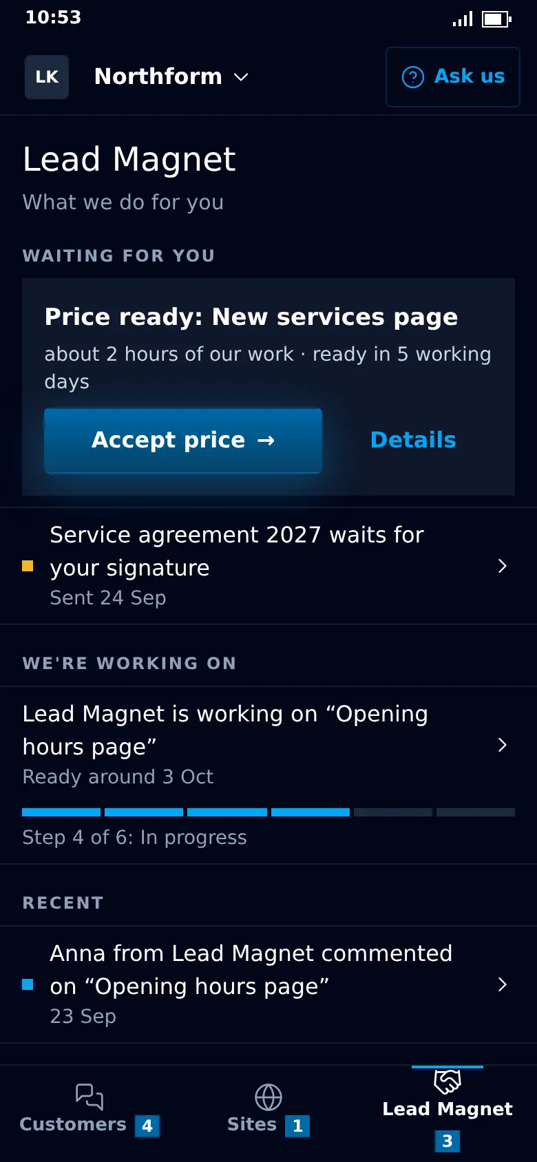 The Lead Magnet tab in LeadApp: requests with prices, documents and reports.